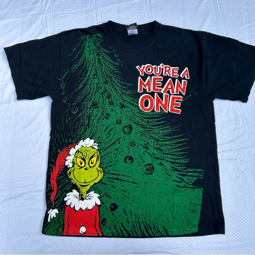 Dr. Seuss 2001 Grinch T shirt You’re a mean one AOP size large